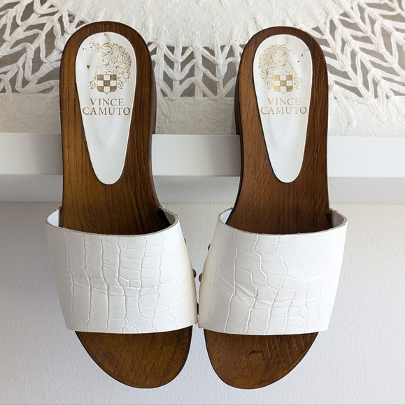 Vince Camuto Wooden Sandal - Picture 9 of 9